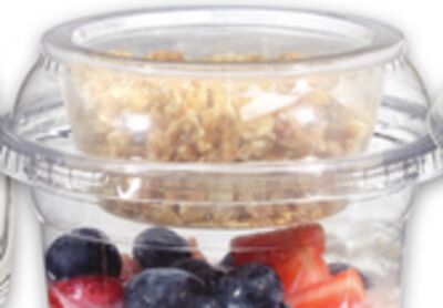 MELON CHUNKS 360 - 380 G MINI SALADS 122 - 174 G YOGOURT PARFAITS 328 G